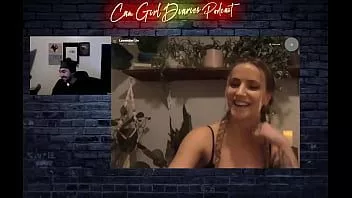 Play The girlfriend experience - expert cam girl shares her experience as a webcam model