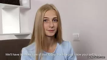 Play Incredible sweetie pleasures yummy hole until she is getting off