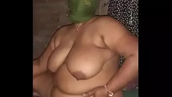 play Driver hot sex with neighbor bhabhi