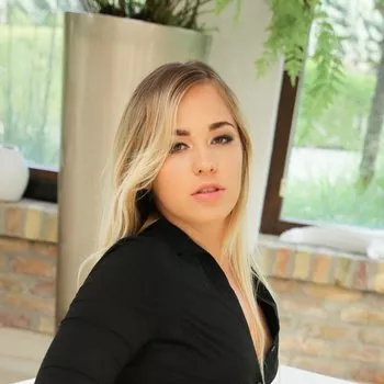 ポルノスター Selvaggia Babe